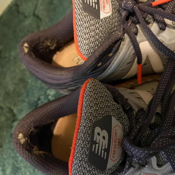 Women’s New Balance 1080s - Picture 8 of 10